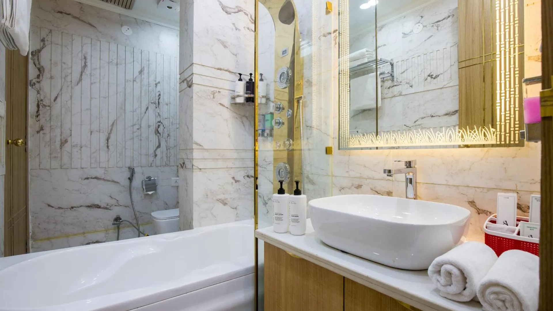 Szálloda Alaya Stays Miyabi Suites, Golf Course Road Gurgáon